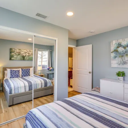 Modern Duplex Near Gaylord Resort and Bayfront!