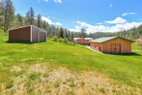 Wyoming Nature Retreat: 19 Mi to Devils Tower - parking