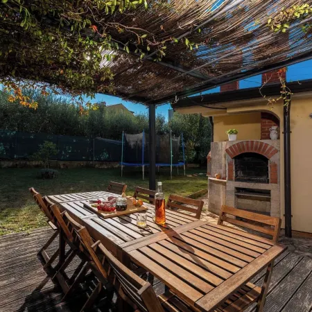 Holiday House with Pool Villa Seabird