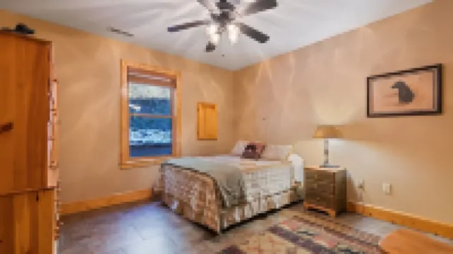 Luxury Creekside Lodge with Hot Tub & Game Room, Great for Large Groups!