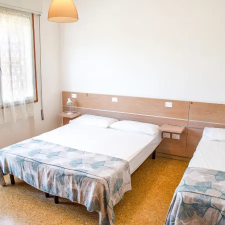 Two triple bedroom flat near the beach in Eraclea