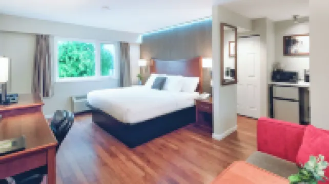 Gibsons Garden Hotel Hotels in Sunshine Coast