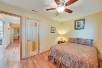 Deck & Water View: Cozy Kentucky Lake Getaway - chambre d’hôtes