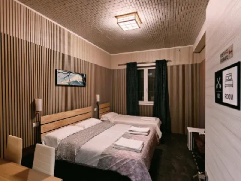 Bed & Breakfast Sakura Hotels near Monumento Ai Carabinieri