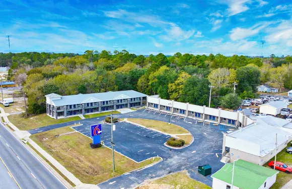 格魯吉亞莫爾特里 6 號汽車旅館