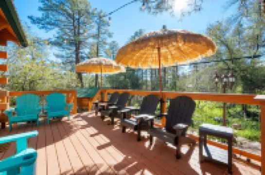 A Luxurious Prescott Log Cabin, 1 Mile to Downtown.