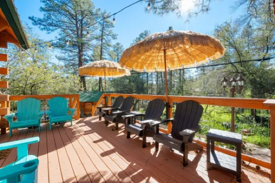 A Luxurious Prescott Log Cabin, 1 Mile to Downtown.
