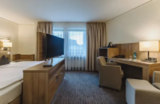 โรงแรมกุสตาฟ ชเตรเซอมันน์ อินสติตูท