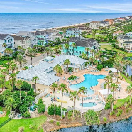 Palm-surrounded Stunner With Enclosed Pool & Water Views - Dog-friendly