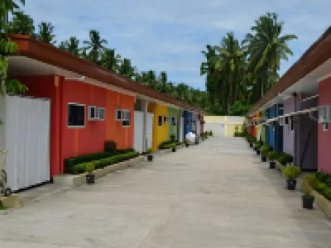 Rainbow Romanz Garden Inn