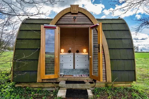 Glamping in Somerset Near Bath & Wells - Villas