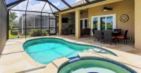 Luxurious home with stunning golf course views and private swimming pool & spa - Villas
