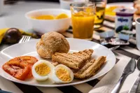 FreeSurfCamp & Hostel - breakfast