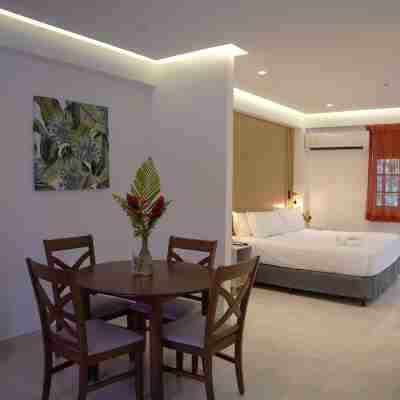 Albrook Inn Rooms