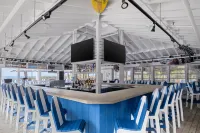 Hilton Garden Inn St. Pete Beach - Barer