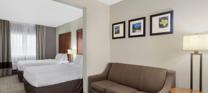 Comfort Suites Hotels in Brenham
