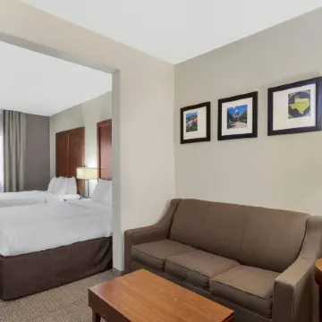 Comfort Suites