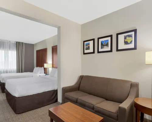 Comfort Suites Hotels in Brenham