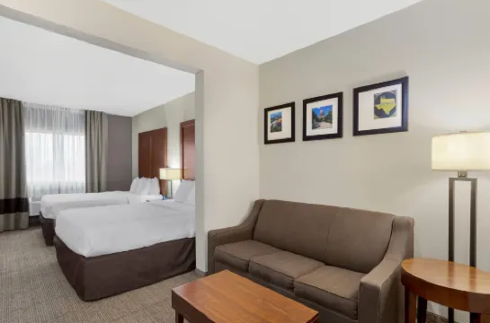 Comfort Suites