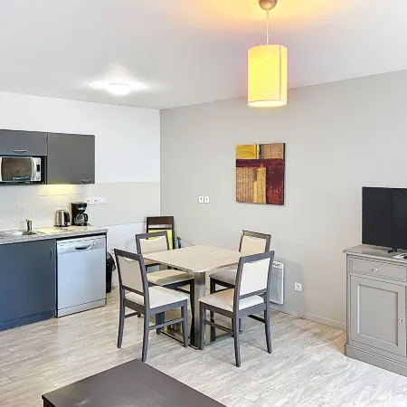 Terres de France - Appart Hotel Rouen Flaubert
