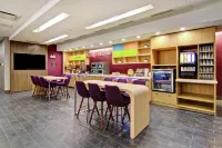 Home2 Suites by Hilton Edmonton South - Yüzme Havuzu