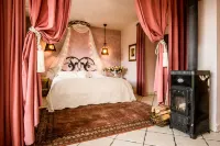 Villa Toscana Boutique - Bed and Breakfasts