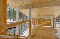 5 Mi to Soda Springs Mtn Resort: Forest-view Gem! - 2-Star