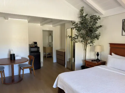 Carmel Resort Inn