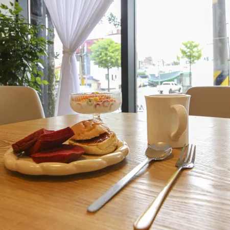 Browndot Hotel Jecheon Hwasan Branch Отели рядом с достопримечательностью «Храм Сонхваса»