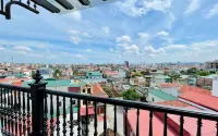 C'Lau Hotel Ninh Binh - A Gem Nestled in Ancient Quarter - con vista montagne