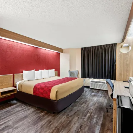 Econo Lodge London North
