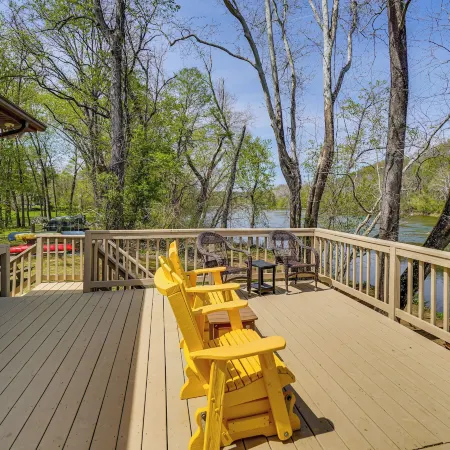 The River House! Quiet Retreat on Shenandoah River