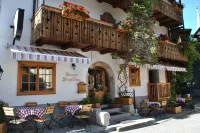 Pension Leopoldine Hotels in 