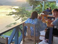 Mekong Backpackers Hostel Hotels in Pakbeng
