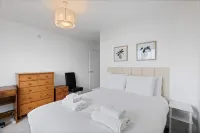 Brighton Getaway - Modern Apartment With Balcony - جاكوزي