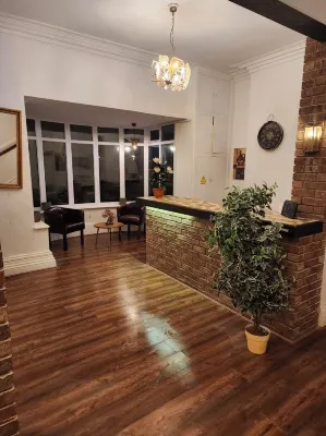 The Limes Hotel - Bãi đậu xe