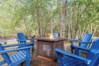 Creekside Retreat Near Olympic NP: Hot Tub, Sauna and Firepit