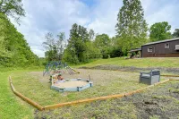 Woodland Cabin Near Wayne National Forest - 3-Star