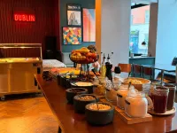 Latroupe Jacobs Inn - breakfast