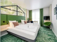 ميركيور هوتل هانوفر ميت Hotels near فارِنفالد