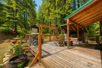 Camp David 1 Bedroom Home by NW Comfy Cabins