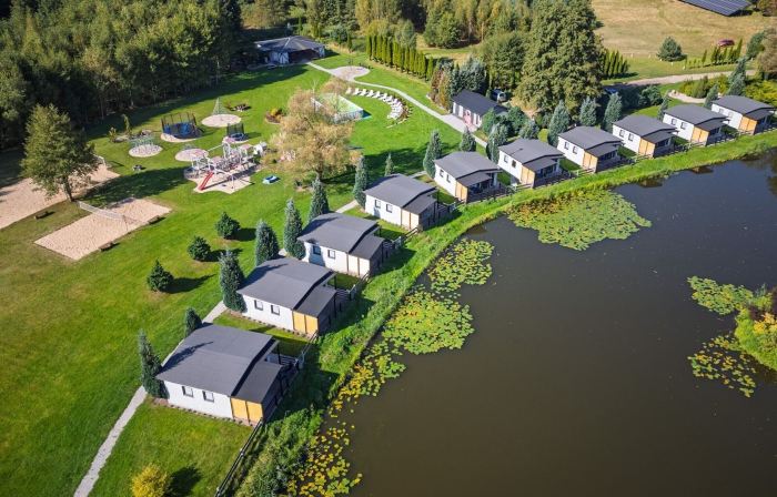 Single-story Holiday Home by the Pond no. 5