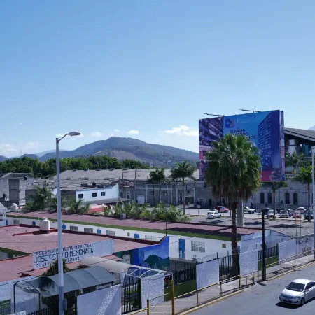 Hotel Insurgentes Отели в г. Тепик