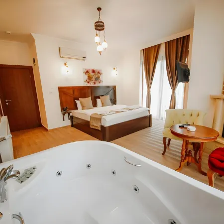 Sea House Hotel