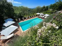 Serene Tuscan Retreat with Breathtaking Views - piscina
