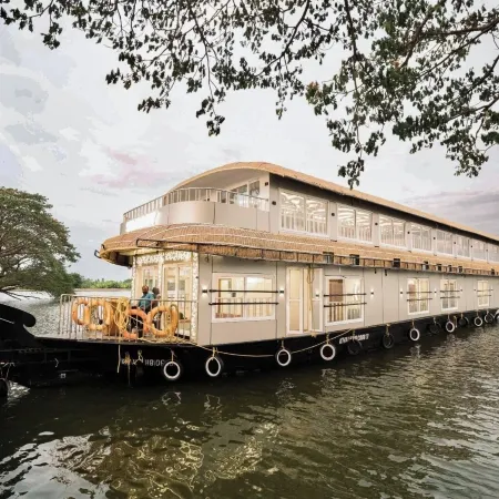 Sreekrishna Houseboats