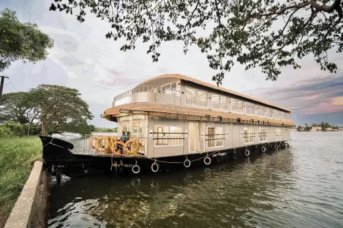 Sreekrishna Houseboats - Cho phép mang theo thú cưng