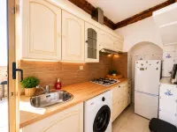 Small House Downtown Near Monaco - Kitchens