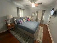 Lovely Home: Sleeps 9, Fire-Pit, Walk to Downtown, Eku, & Parks; 2Miles to I-75 - con encanto