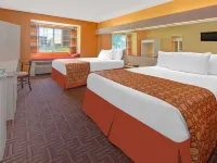 Longhorn Inn & Suites Hotels near Austin Park